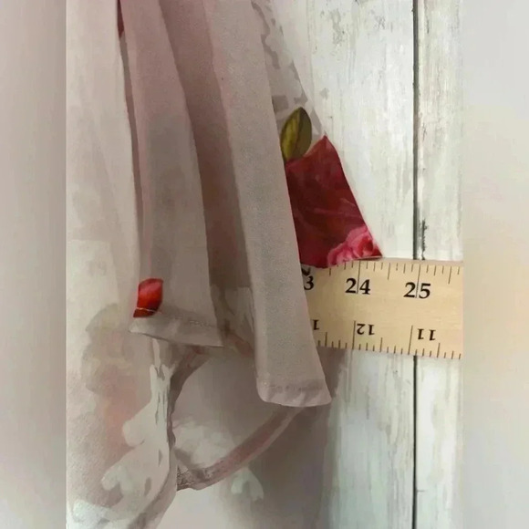 Sheer floral coverup / swimsuit cover pink / one size - Picture 6 of 6